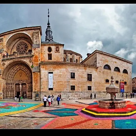 Agora